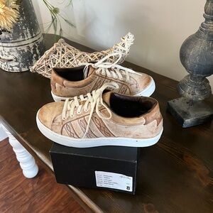 Agave Sky Leather Western Style Shoes